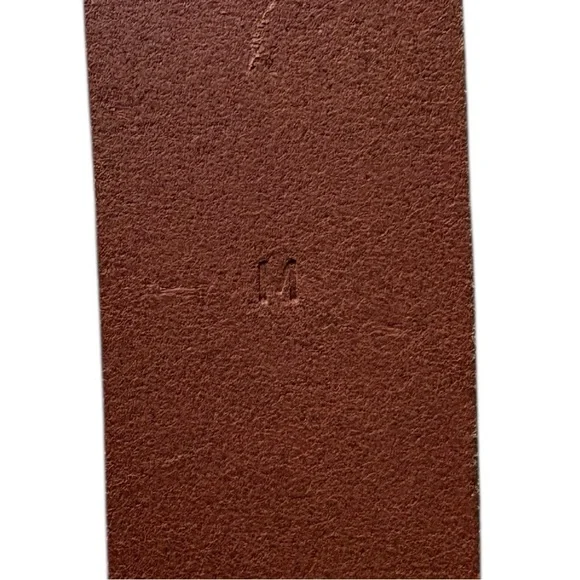 Ralph Lauren Brown, leather belt with brass buckle size medium. - Picture 5 of 13